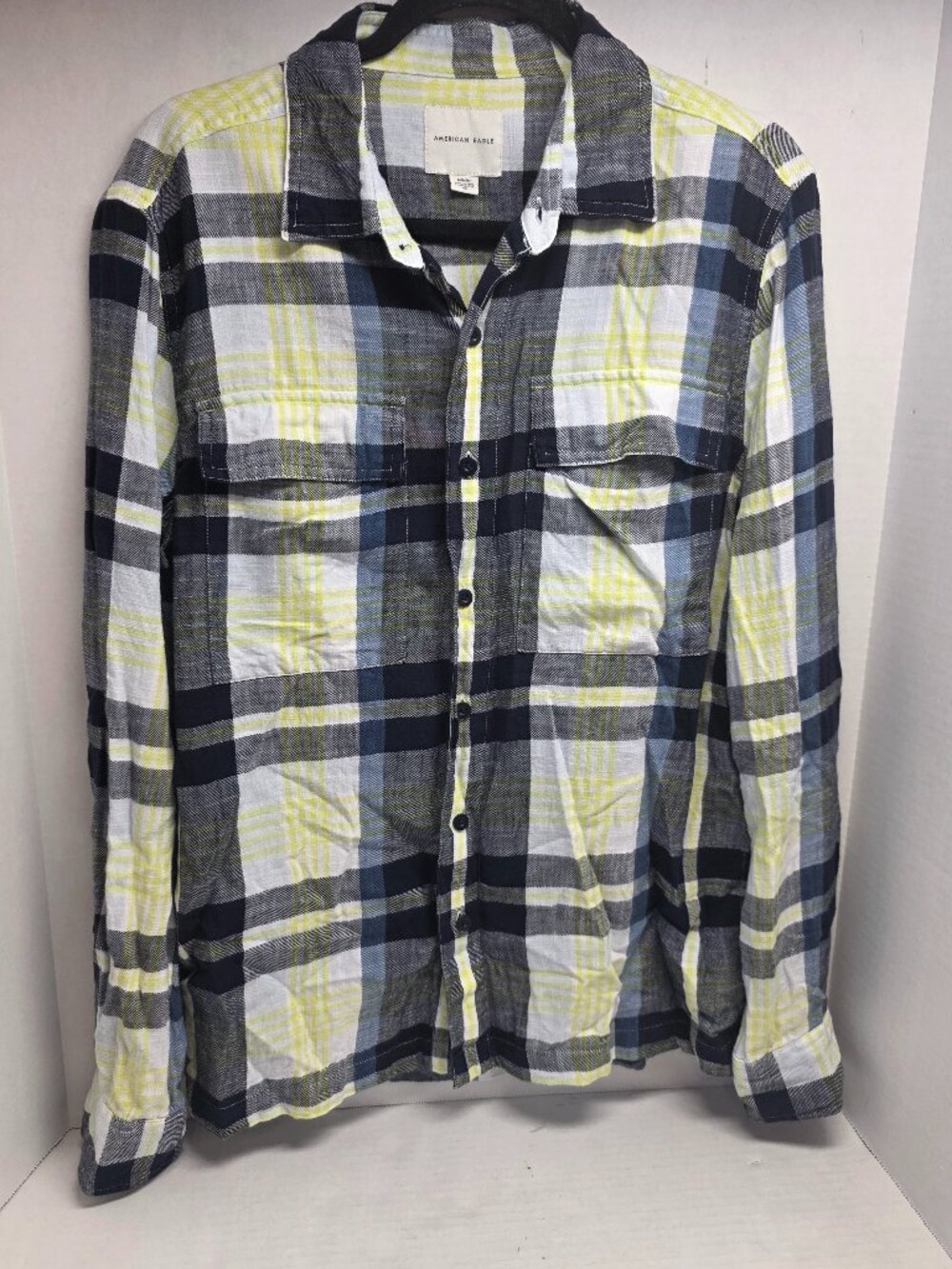 American Eagle plaid button up Medium